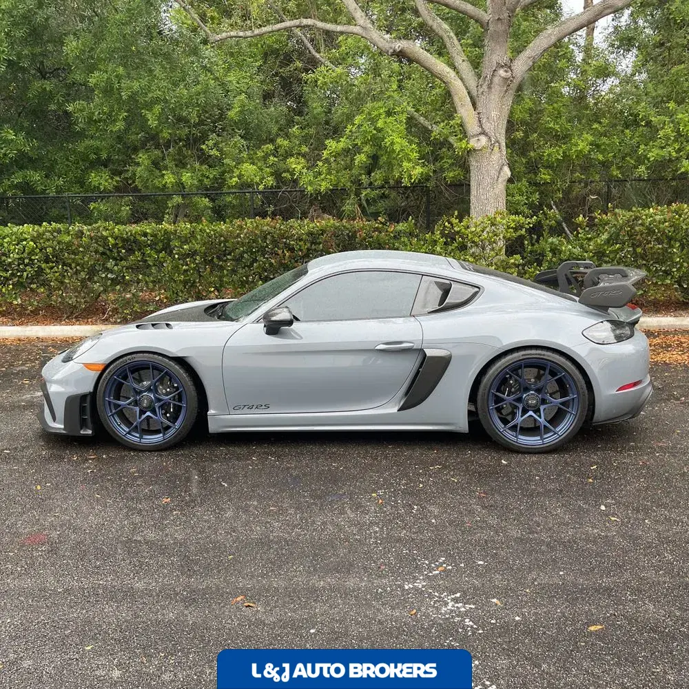 2023 Porsche 718 Cayman GT4 RS
