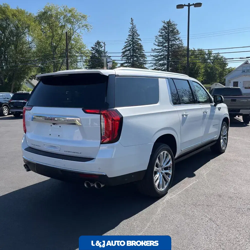2022 GMC Yukon XL Denali