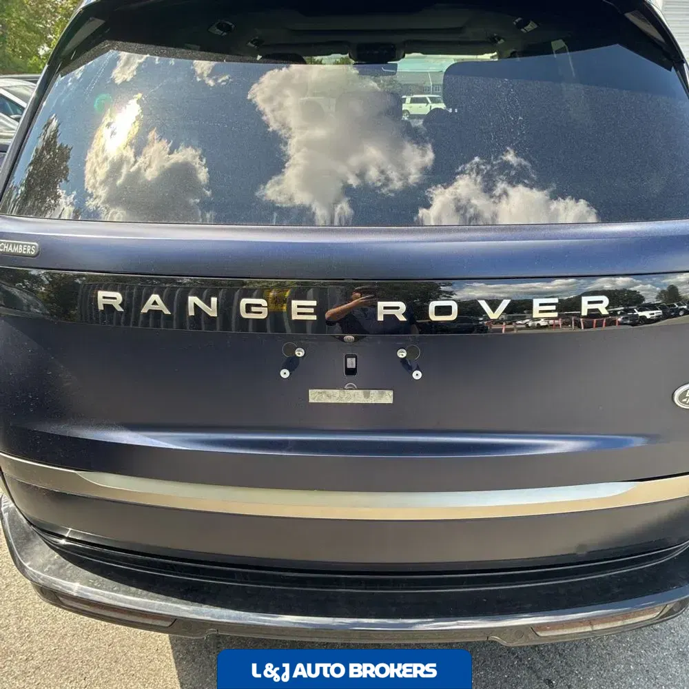 2023 Land Rover Range Rover P530 SE