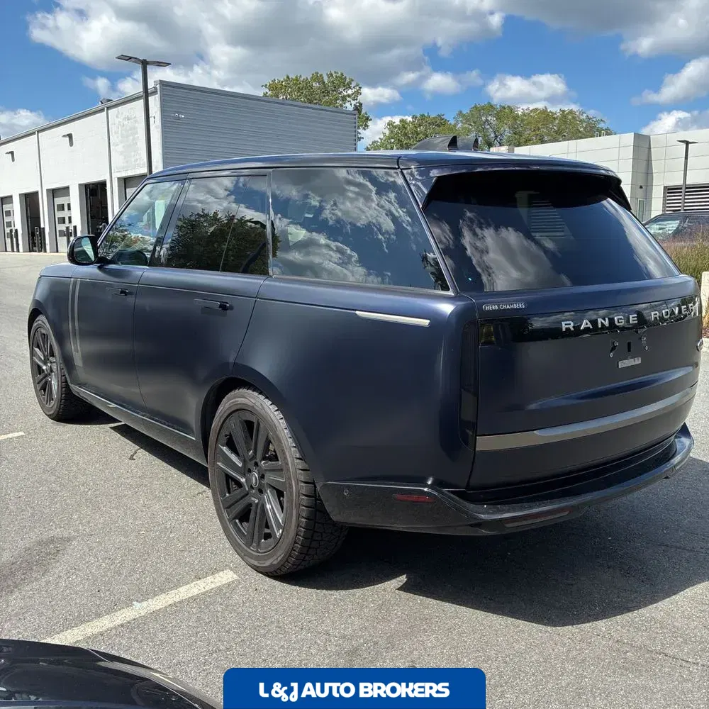 2023 Land Rover Range Rover P530 SE