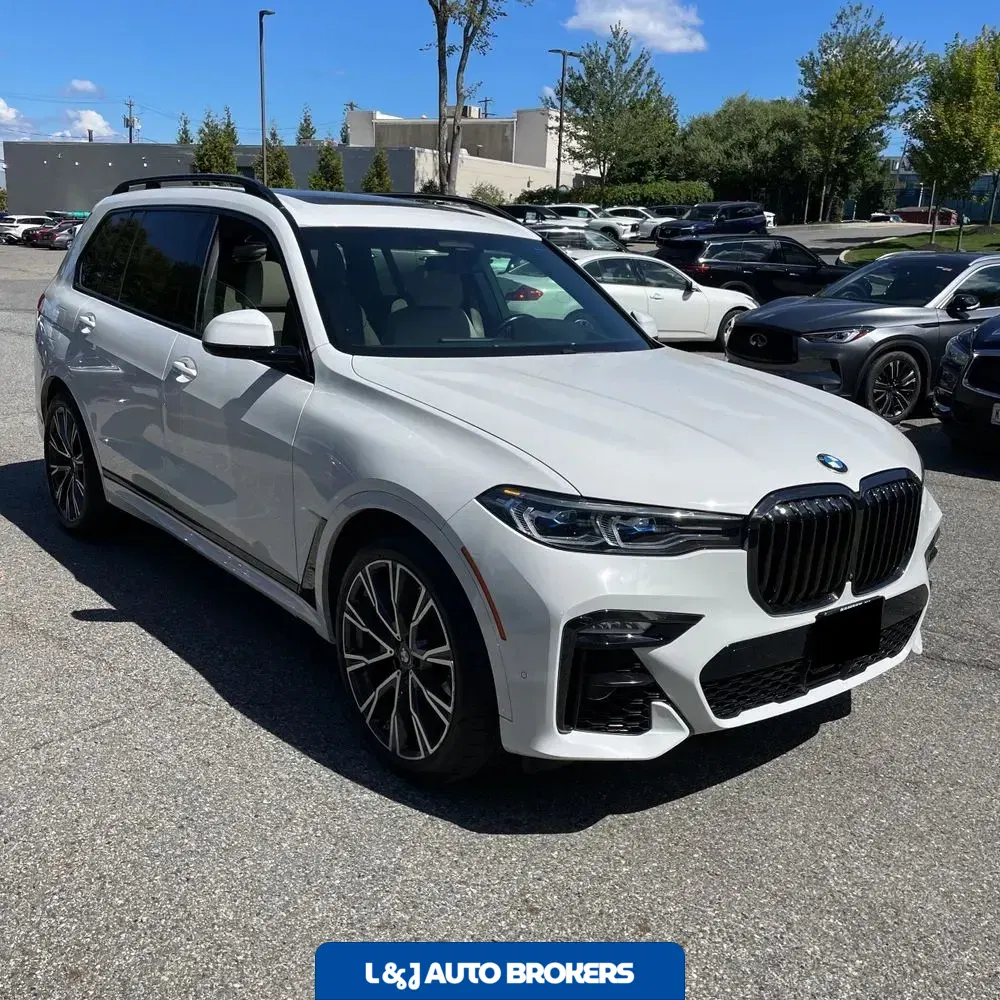 2021 BMW X7 M50i