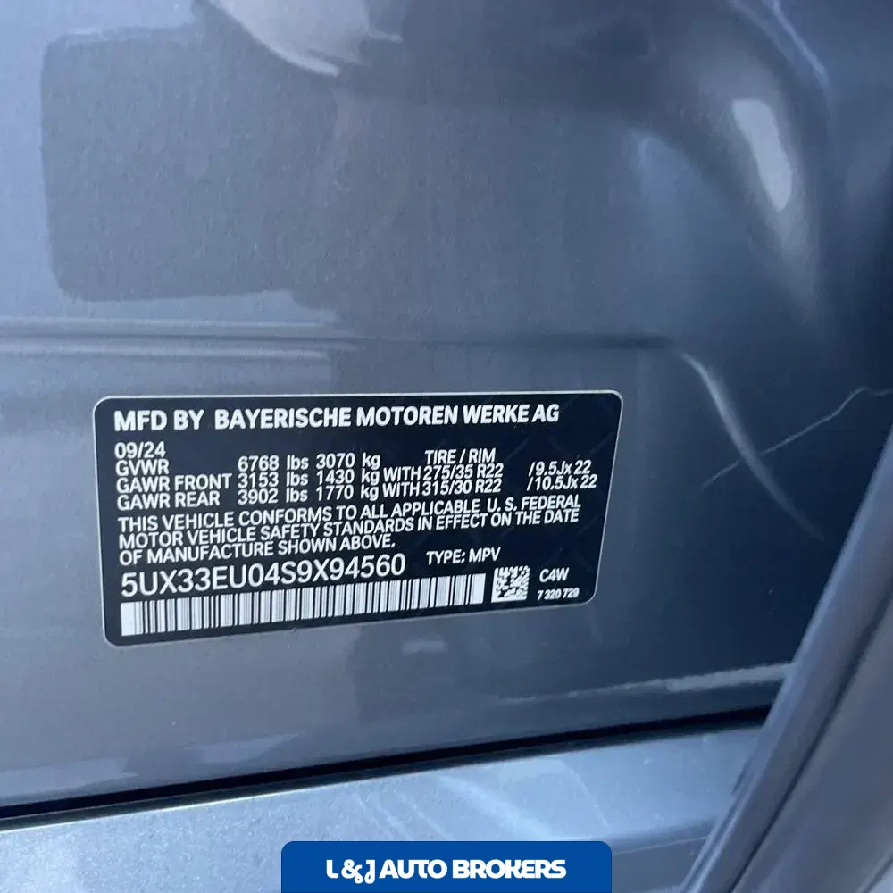 2025 BMW X5 M60i