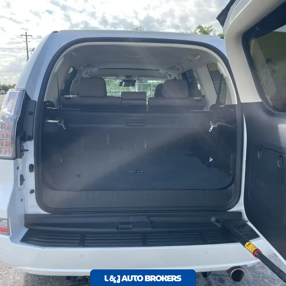2023 Lexus GX 460 Base