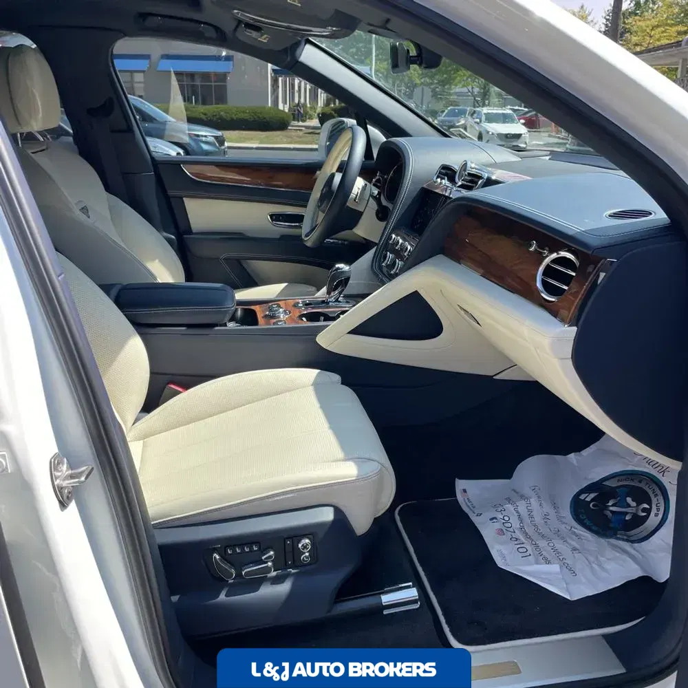 2021 Bentley Bentayga V8