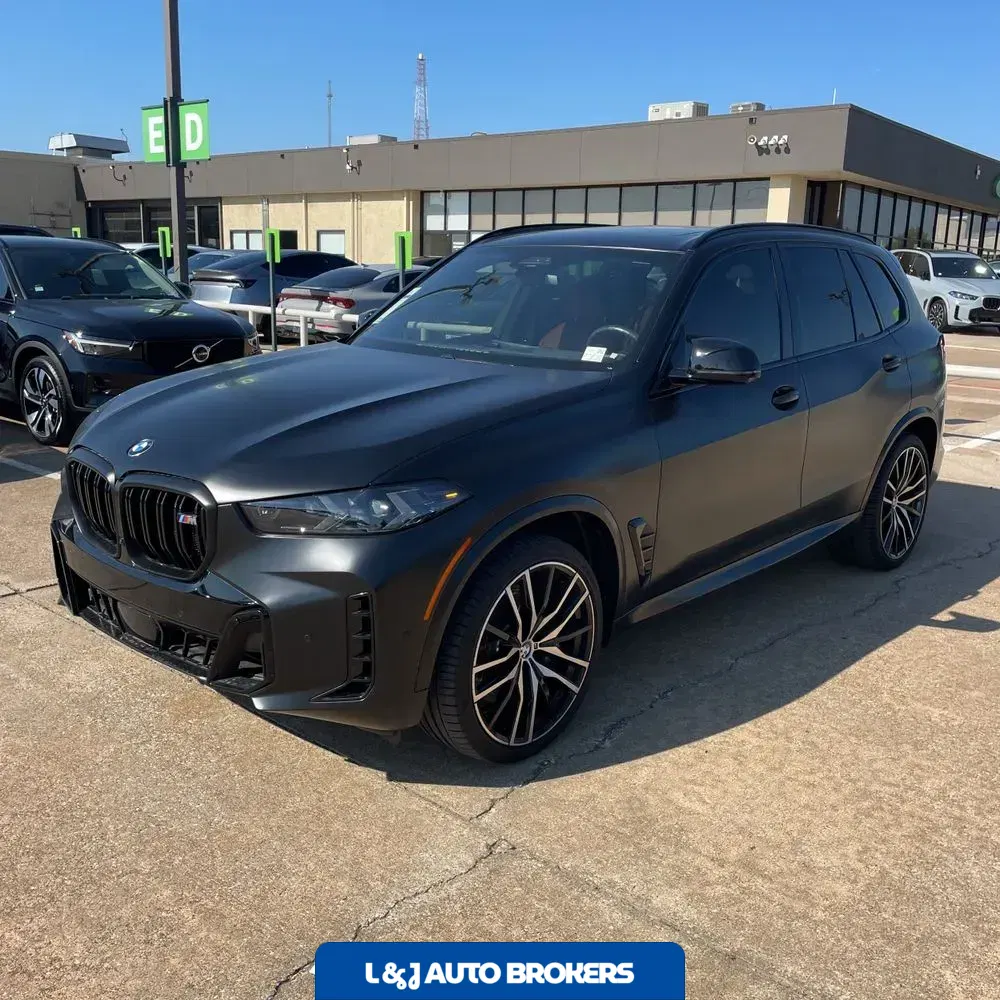 2024 BMW X5 M60i