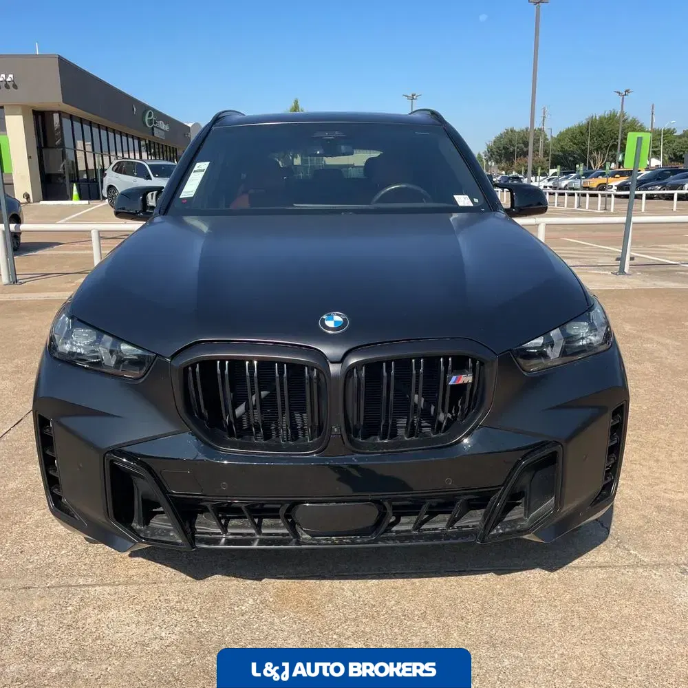 2024 BMW X5 M60i