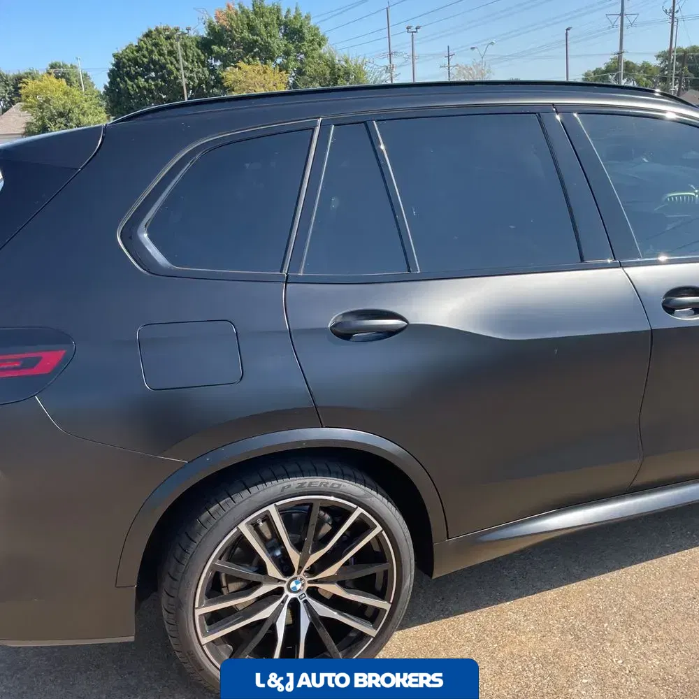 2024 BMW X5 M60i