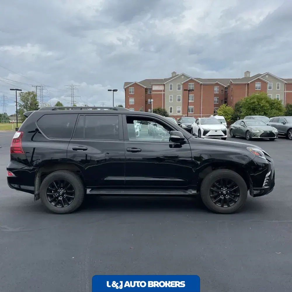 2022 Lexus GX 460 Base