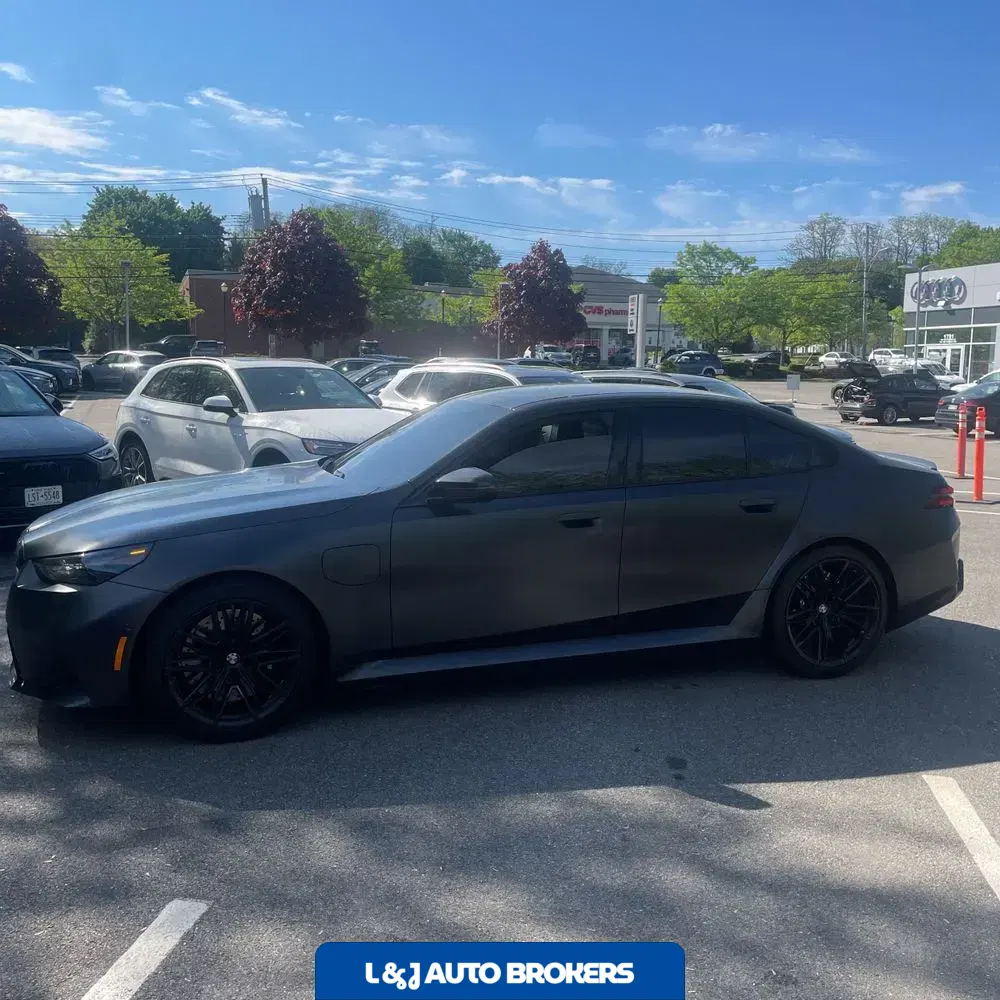 2025 BMW M5 Base