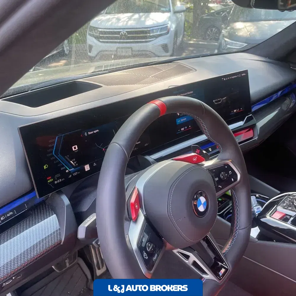 2025 BMW M5 Base