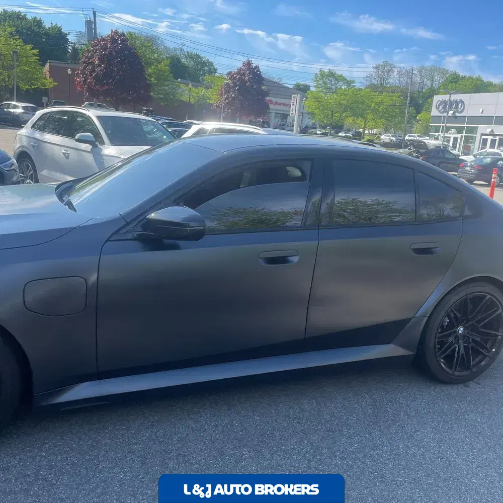 2025 BMW M5 Base