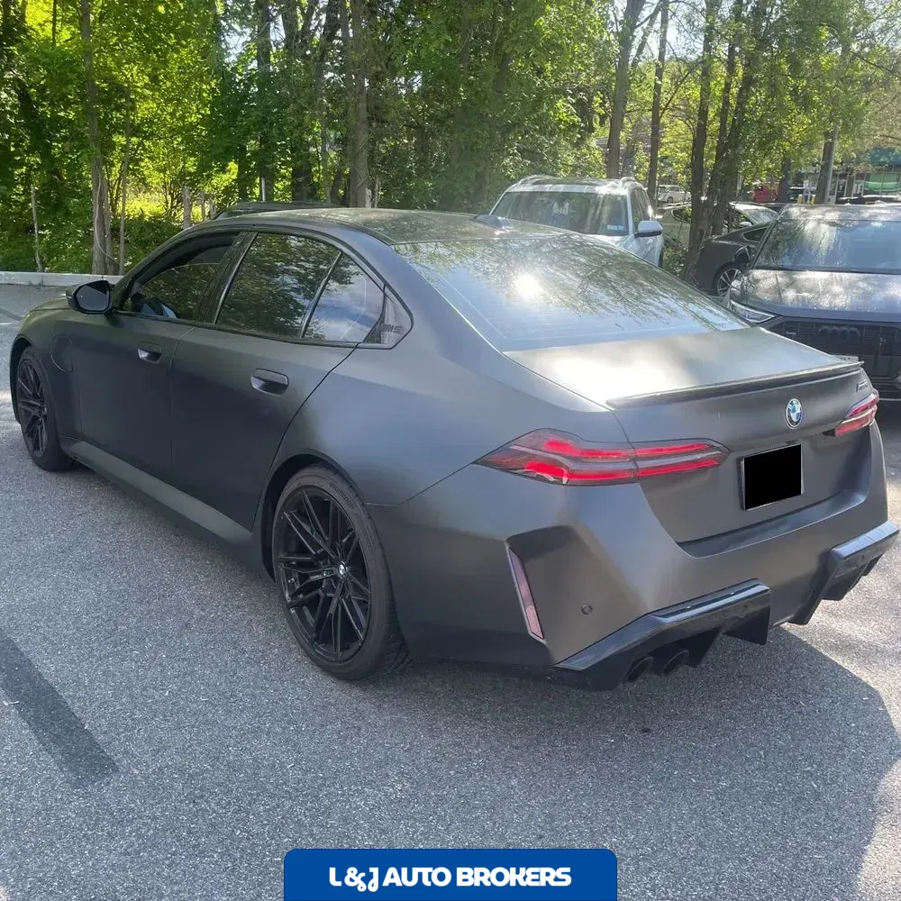 2025 BMW M5 Base