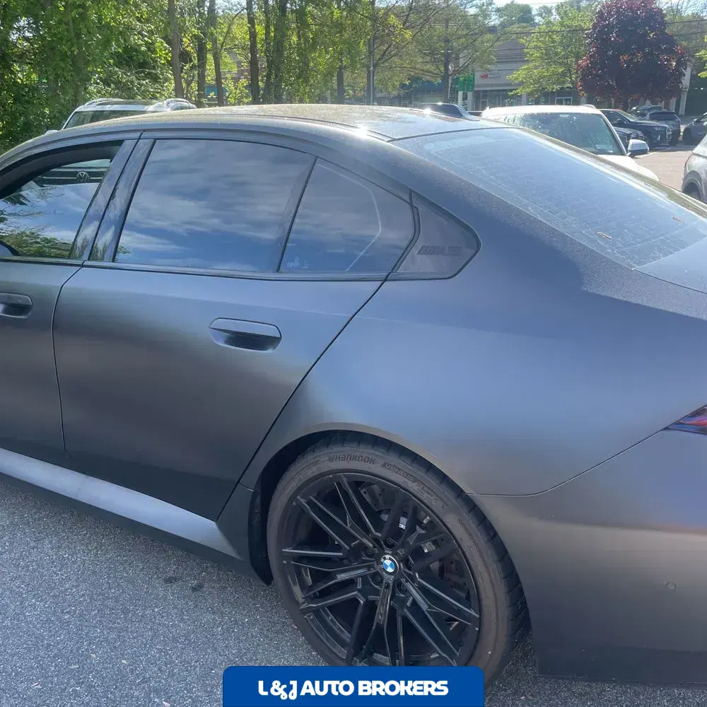 2025 BMW M5 Base