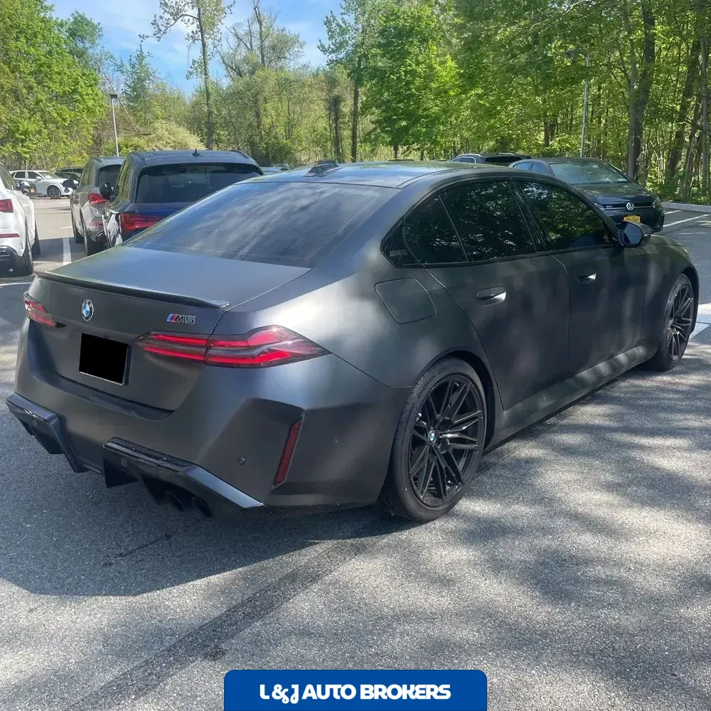 2025 BMW M5 Base