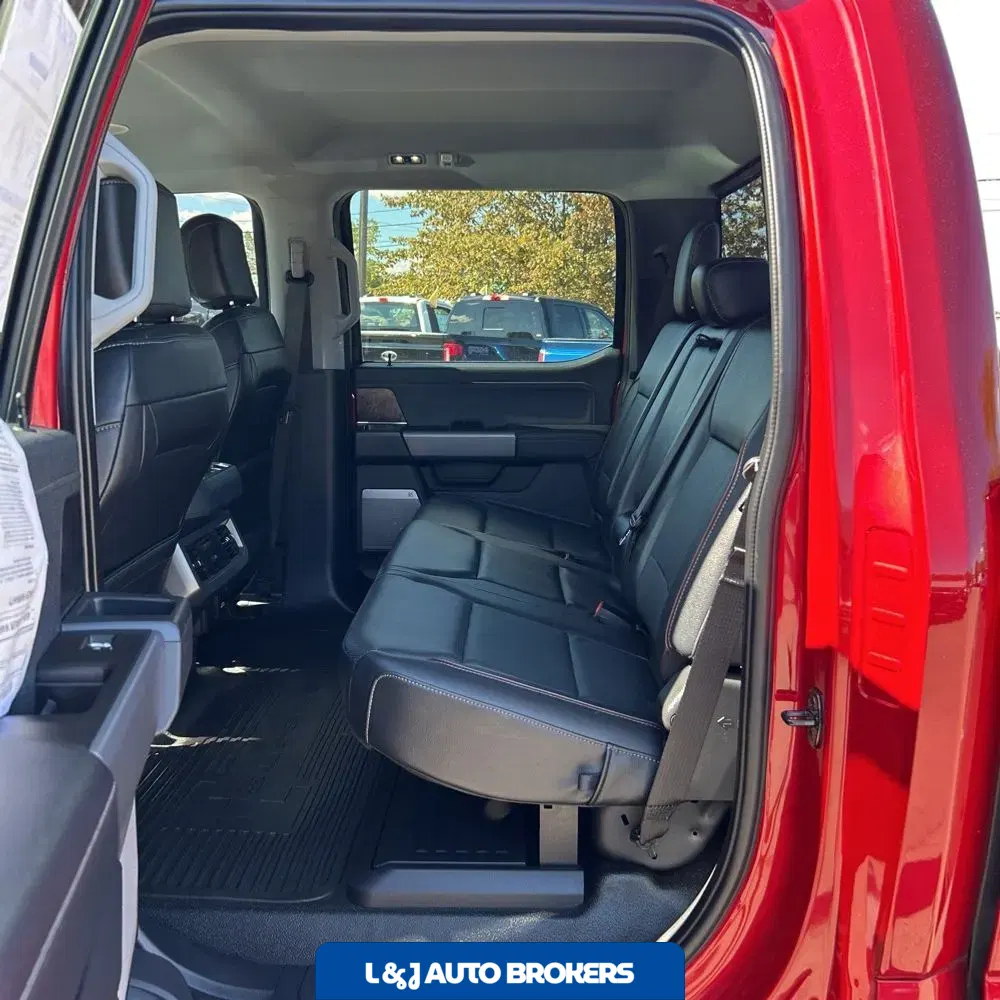 2023 Ford F-450 Super Duty Lariat