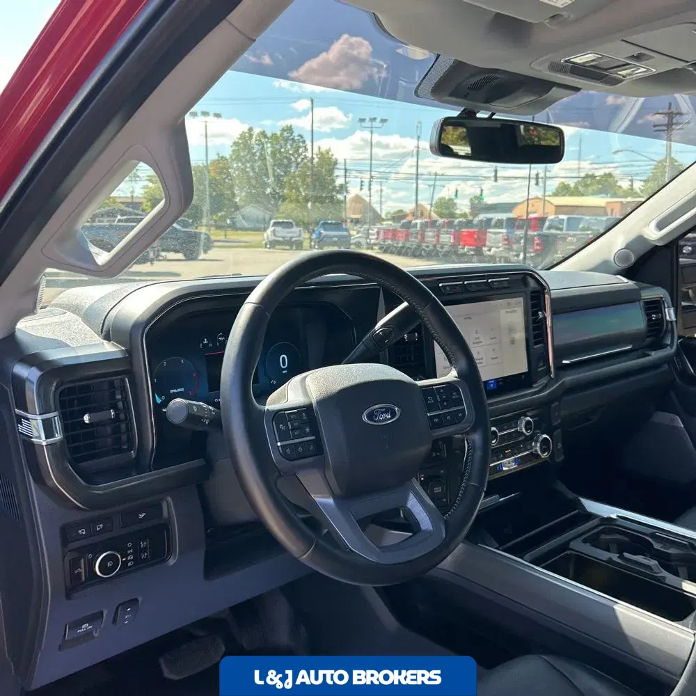 2023 Ford F-450 Super Duty Lariat