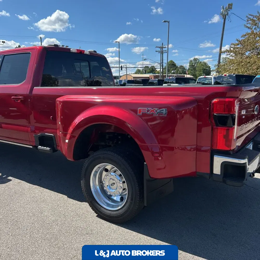 2023 Ford F-450 Super Duty Lariat