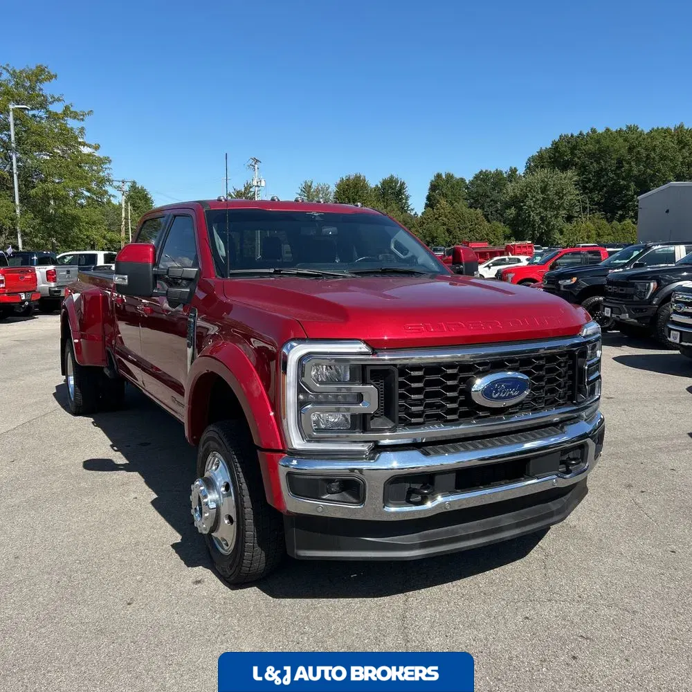 2023 Ford F-450 Super Duty Lariat
