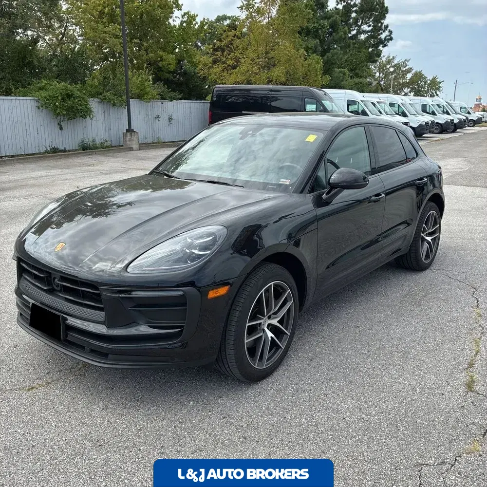 2023 Porsche Macan T