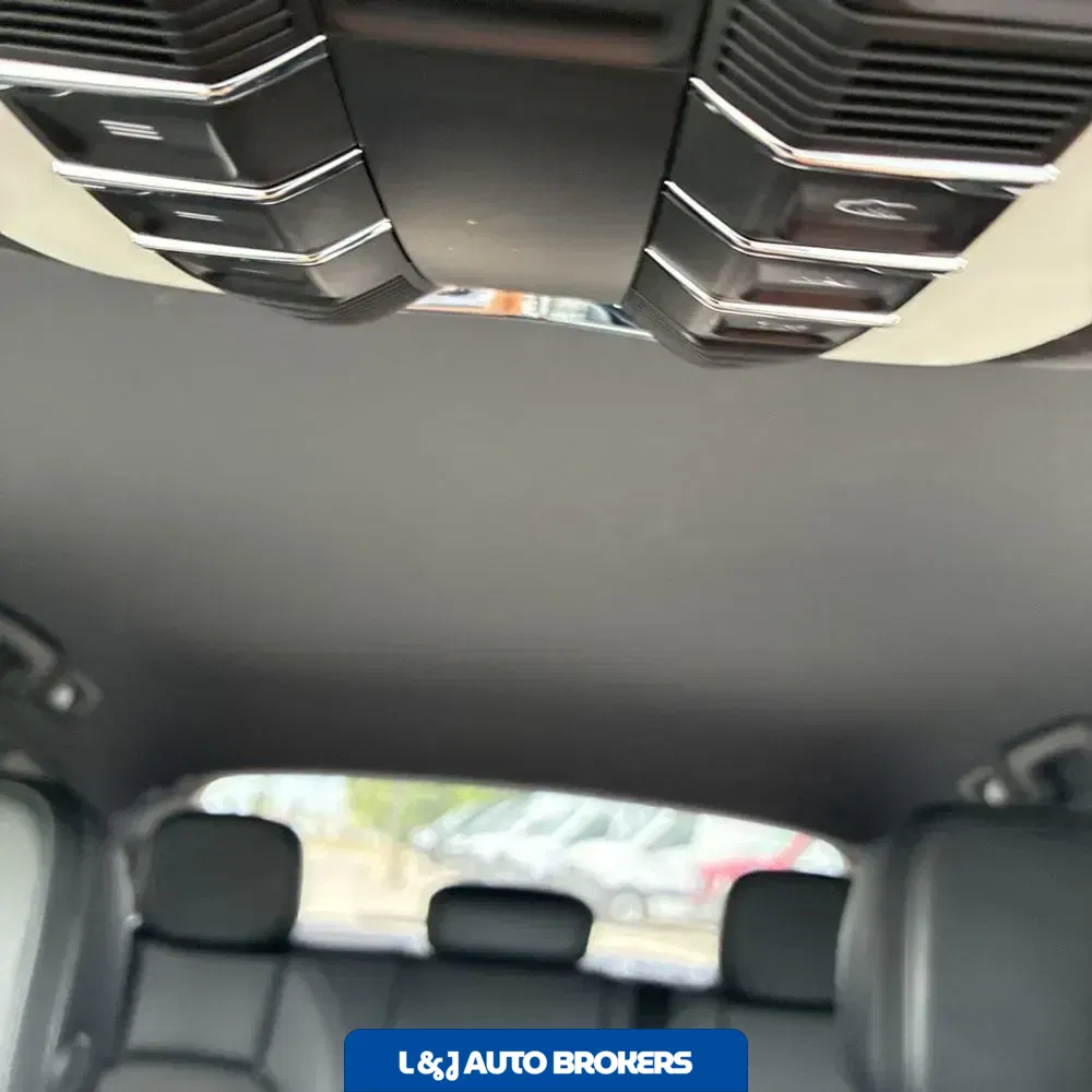 2023 Porsche Macan T