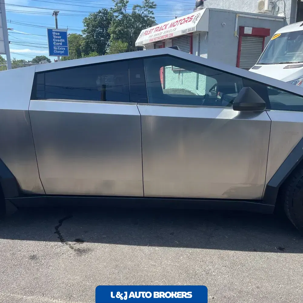 2024 Tesla Cybertruck CyberBeast