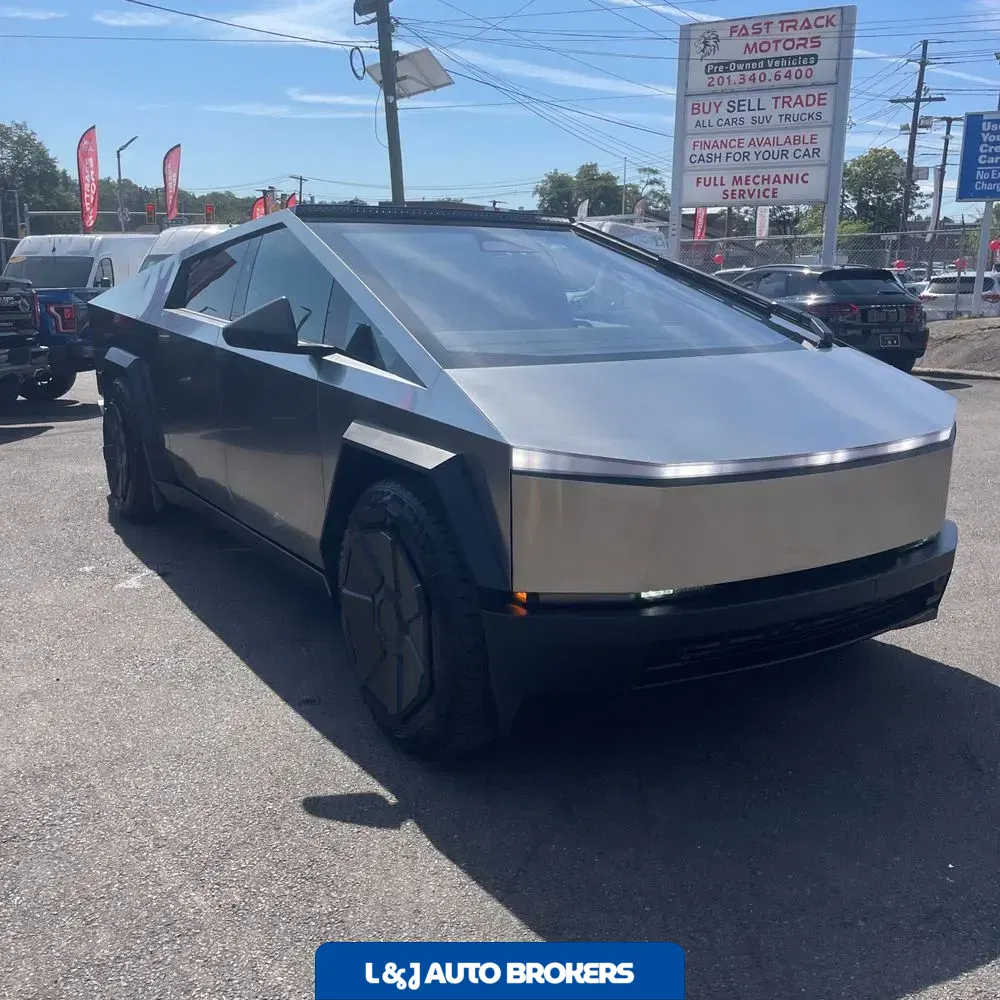 2024 Tesla Cybertruck CyberBeast