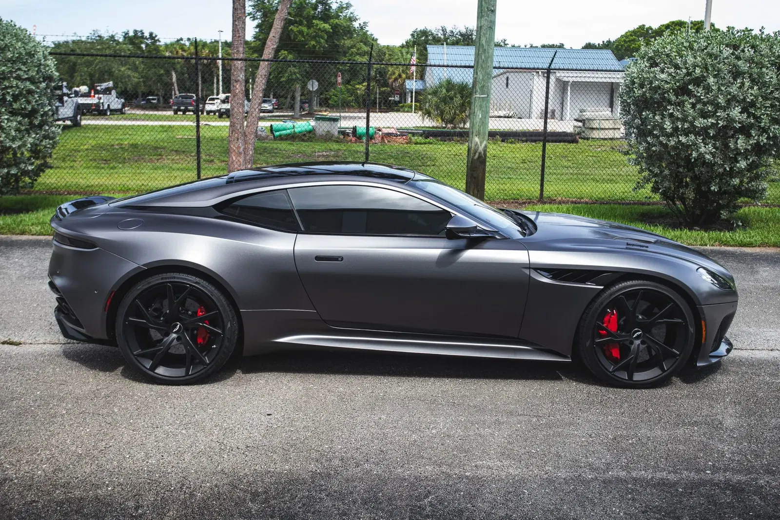 2019 Aston Martin DBS Superleggera Coupe