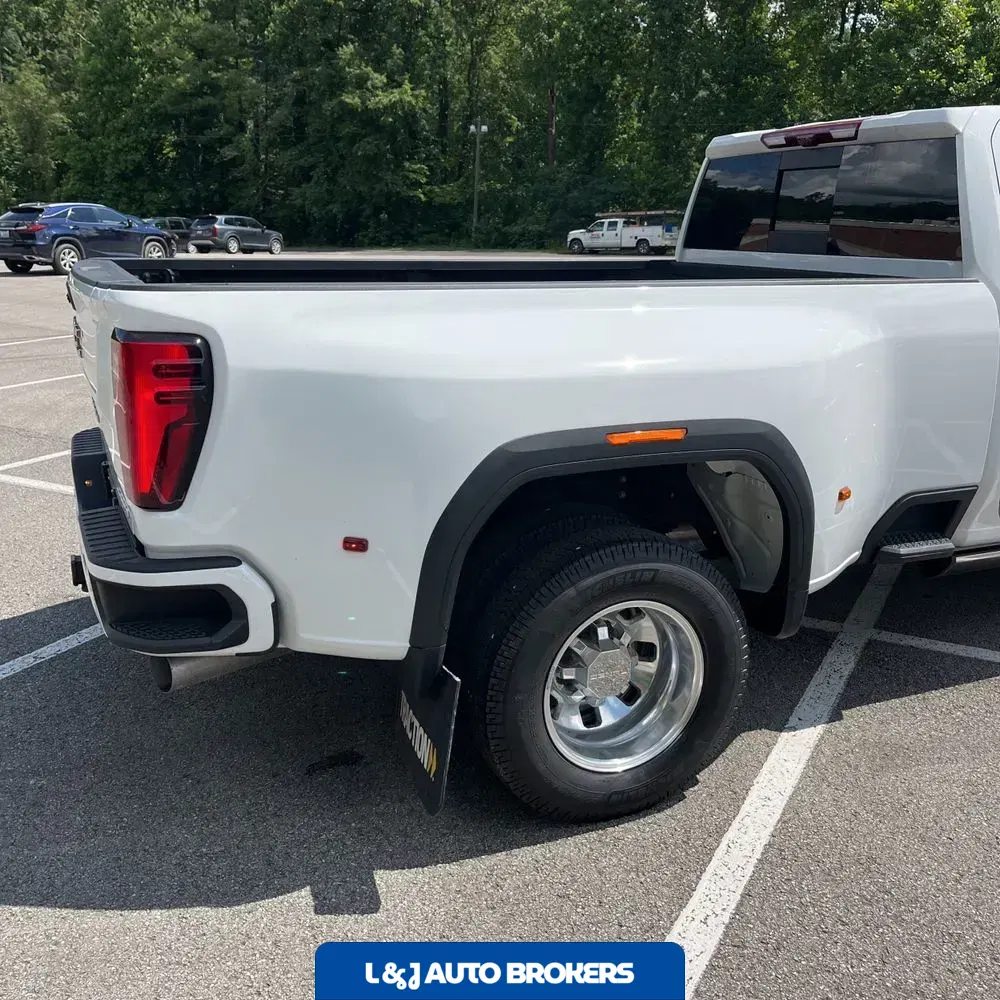 2024 GMC Sierra 3500 Denali