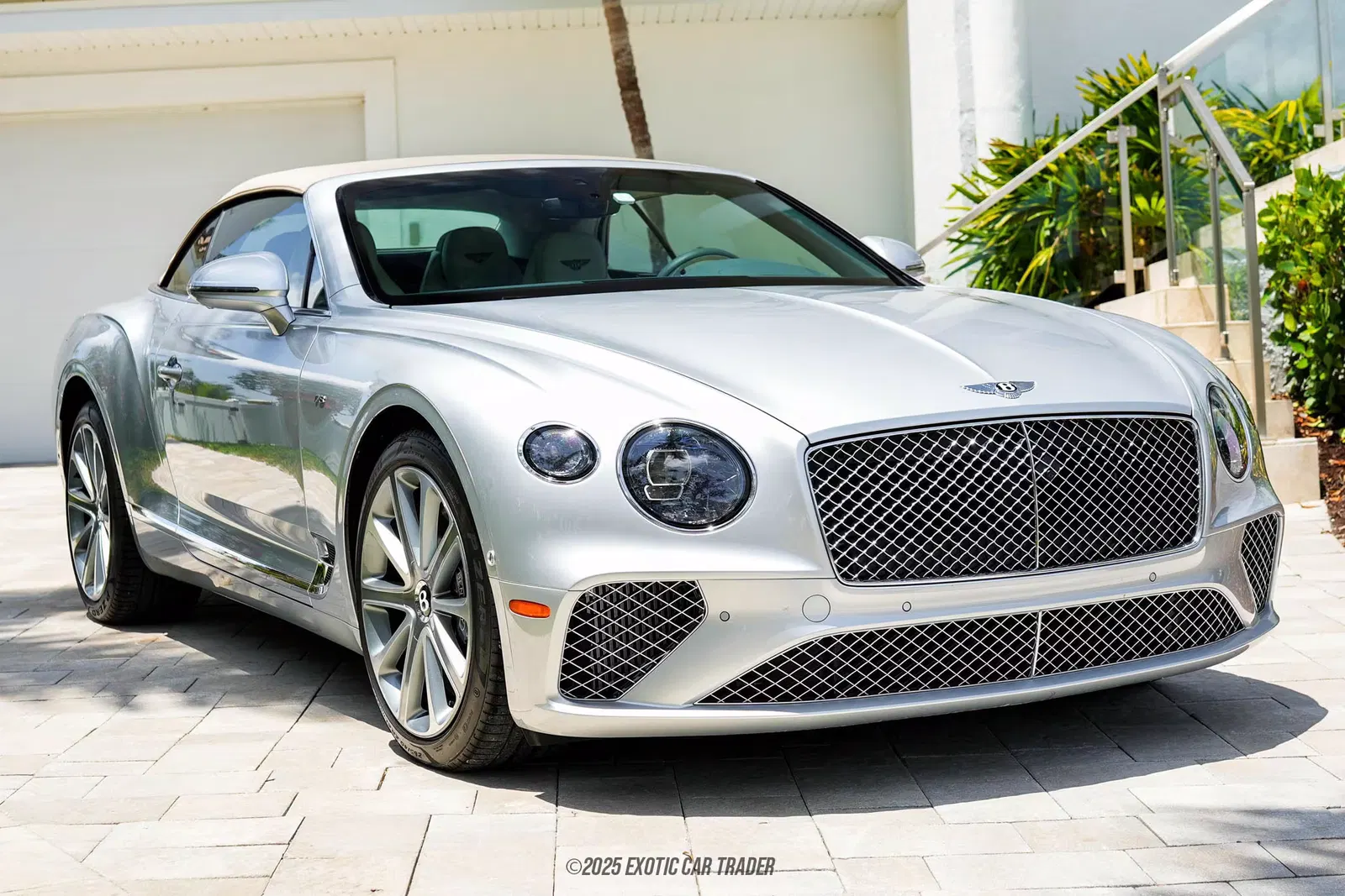 2022 Bentley Continental GTC V8