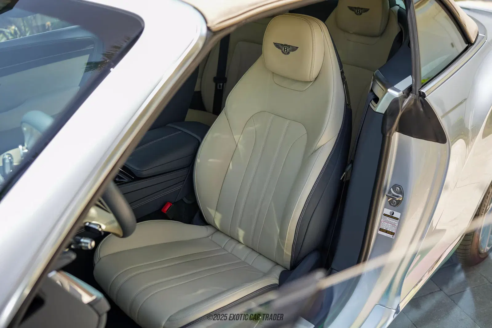 2022 Bentley Continental GTC V8