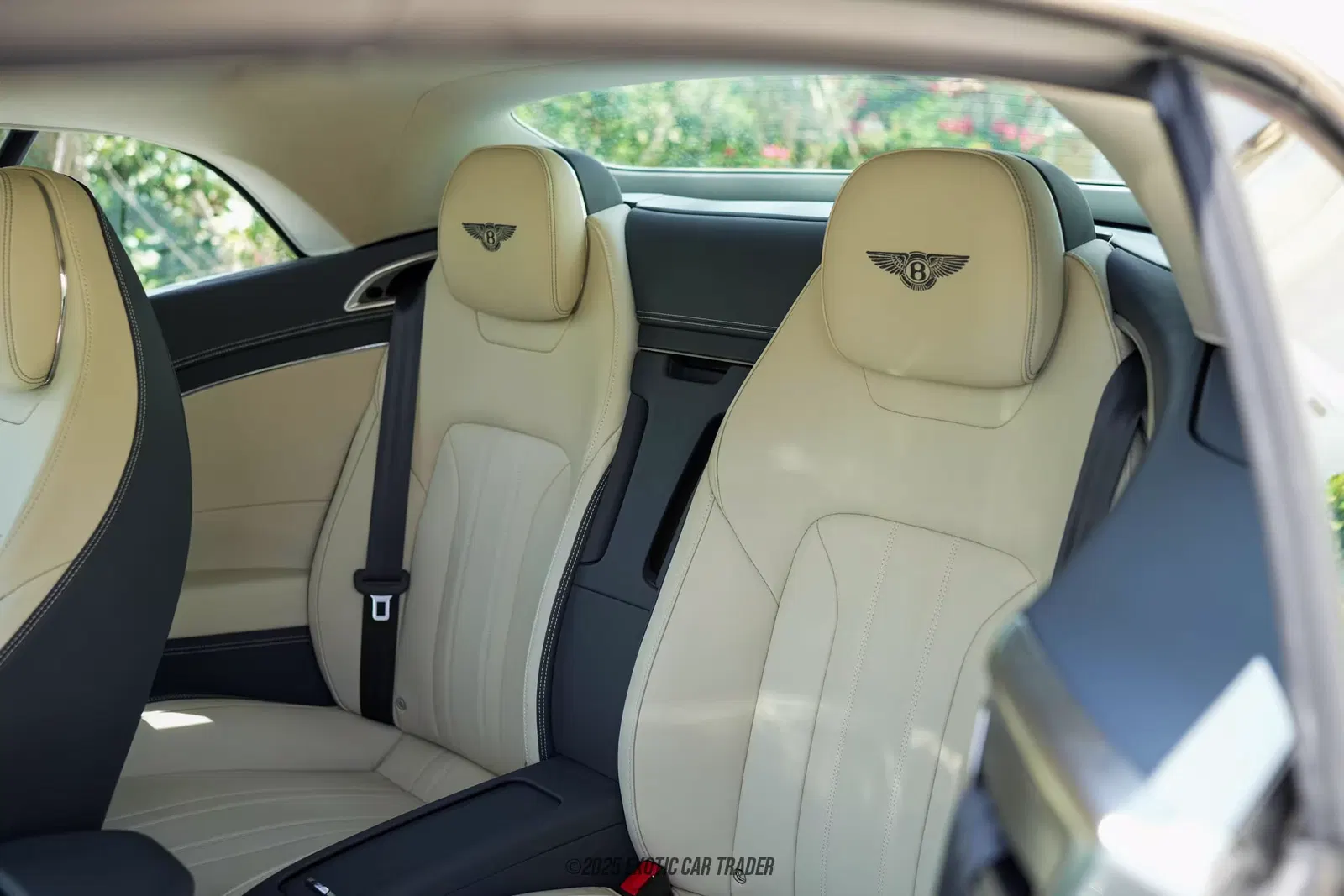 2022 Bentley Continental GTC V8