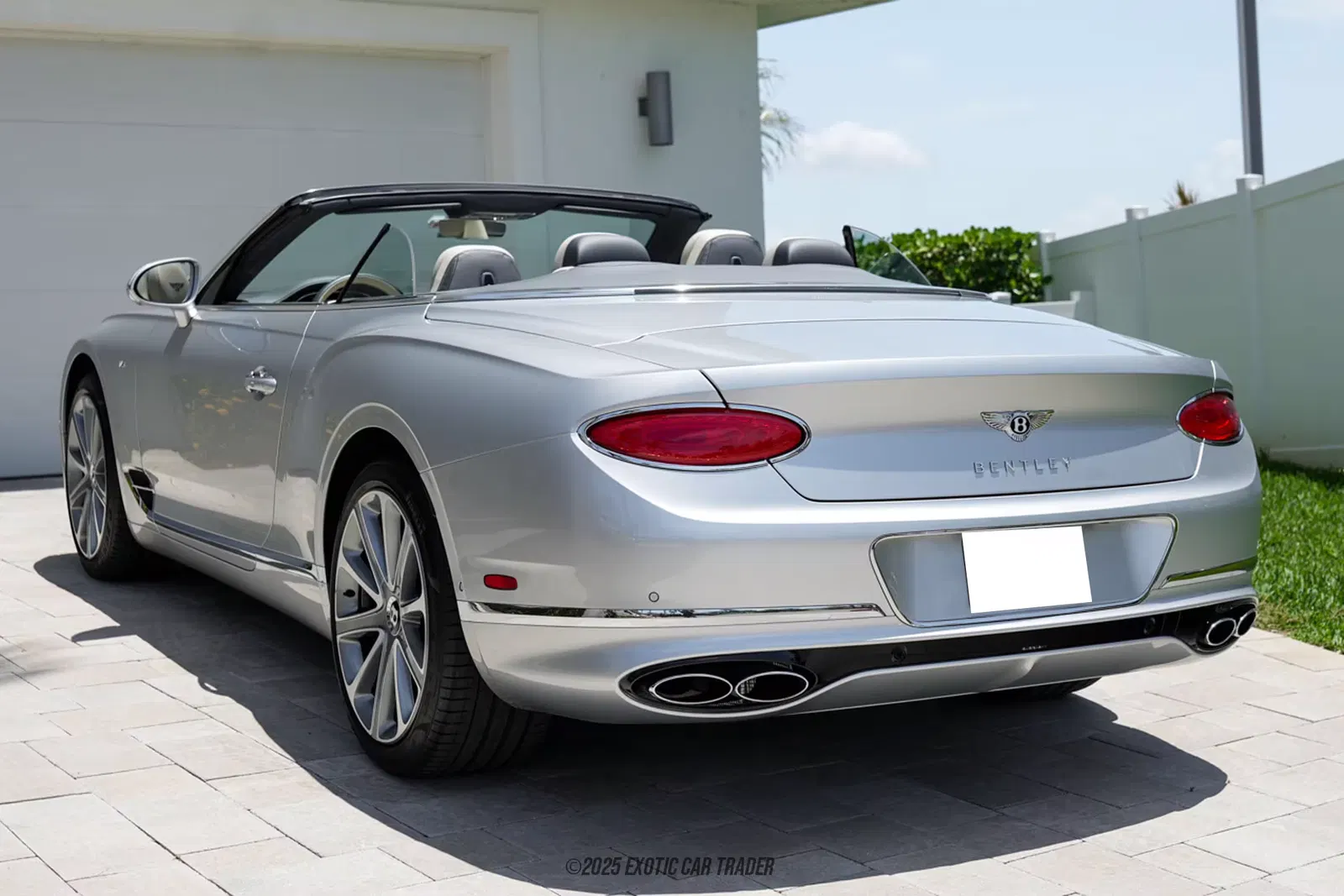 2022 Bentley Continental GTC V8