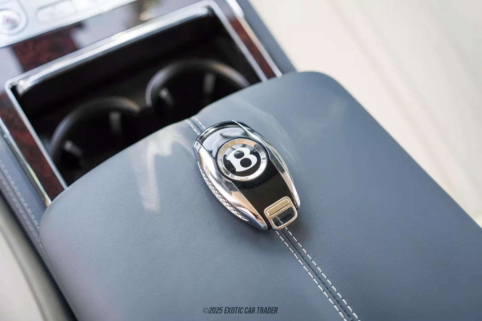 2022 Bentley Continental GTC V8