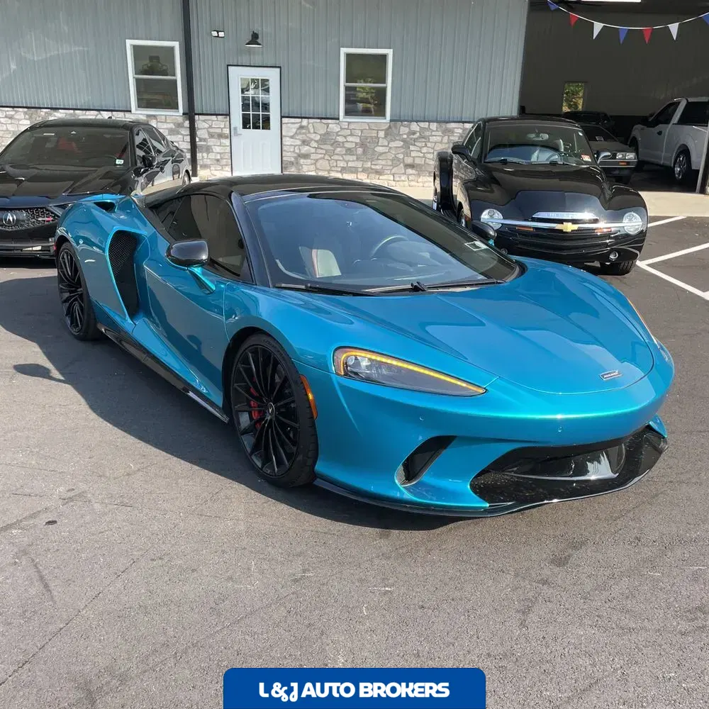 2023 McLaren GT Base