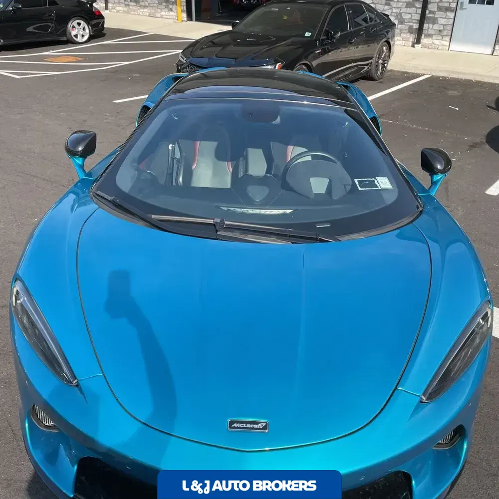 2023 McLaren GT Base