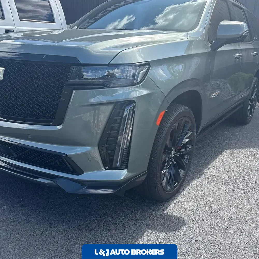 2023 Cadillac Escalade-V Base