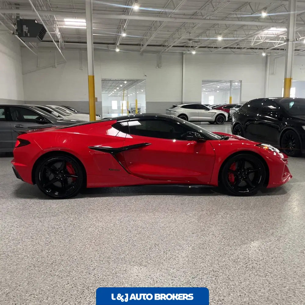 2025 Chevrolet Corvette E-Ray