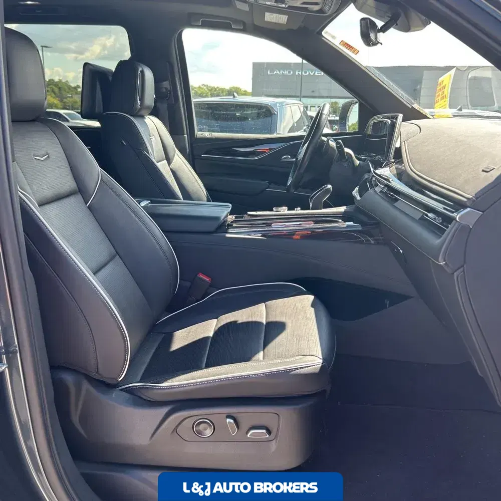 2021 Cadillac Escalade Sport