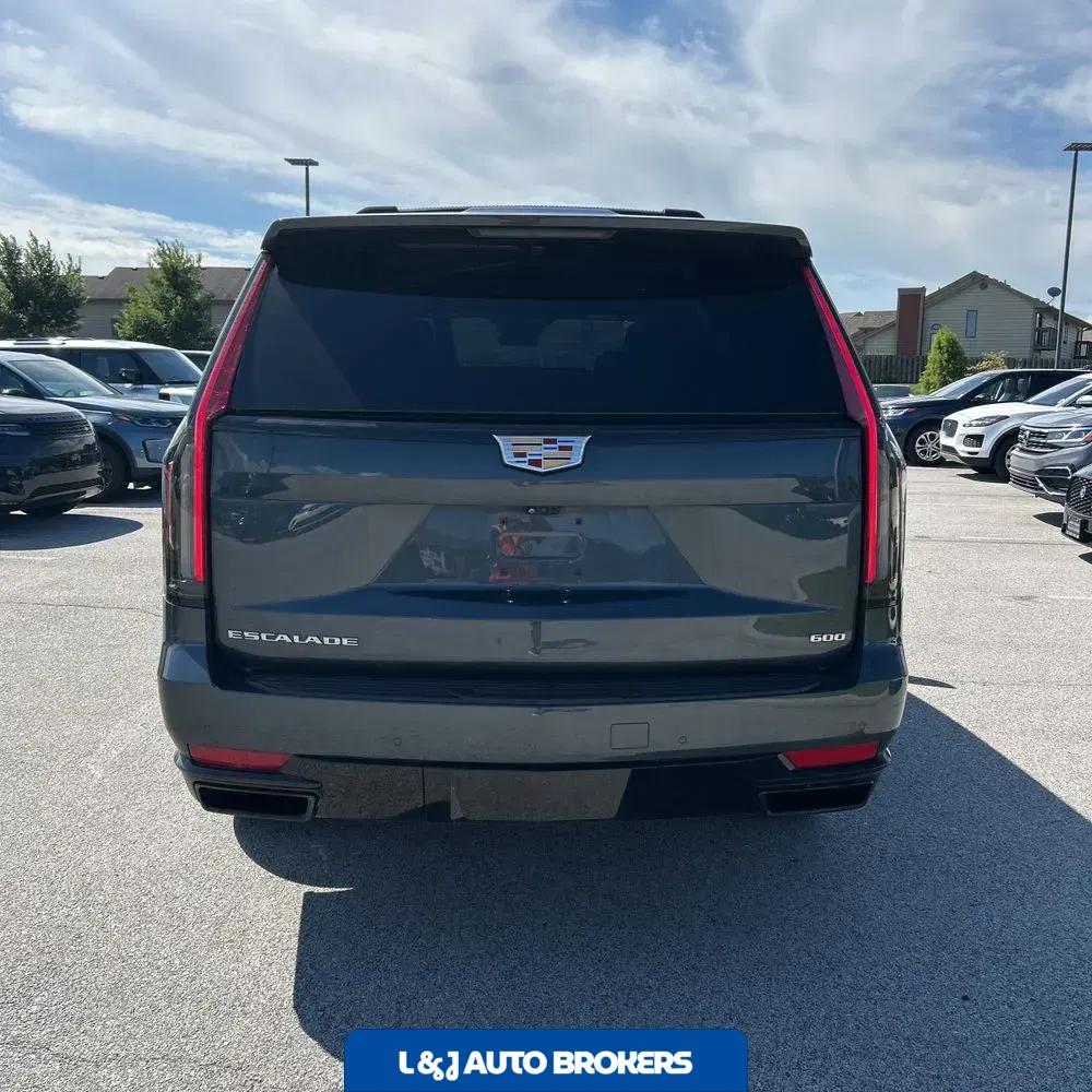 2021 Cadillac Escalade Sport
