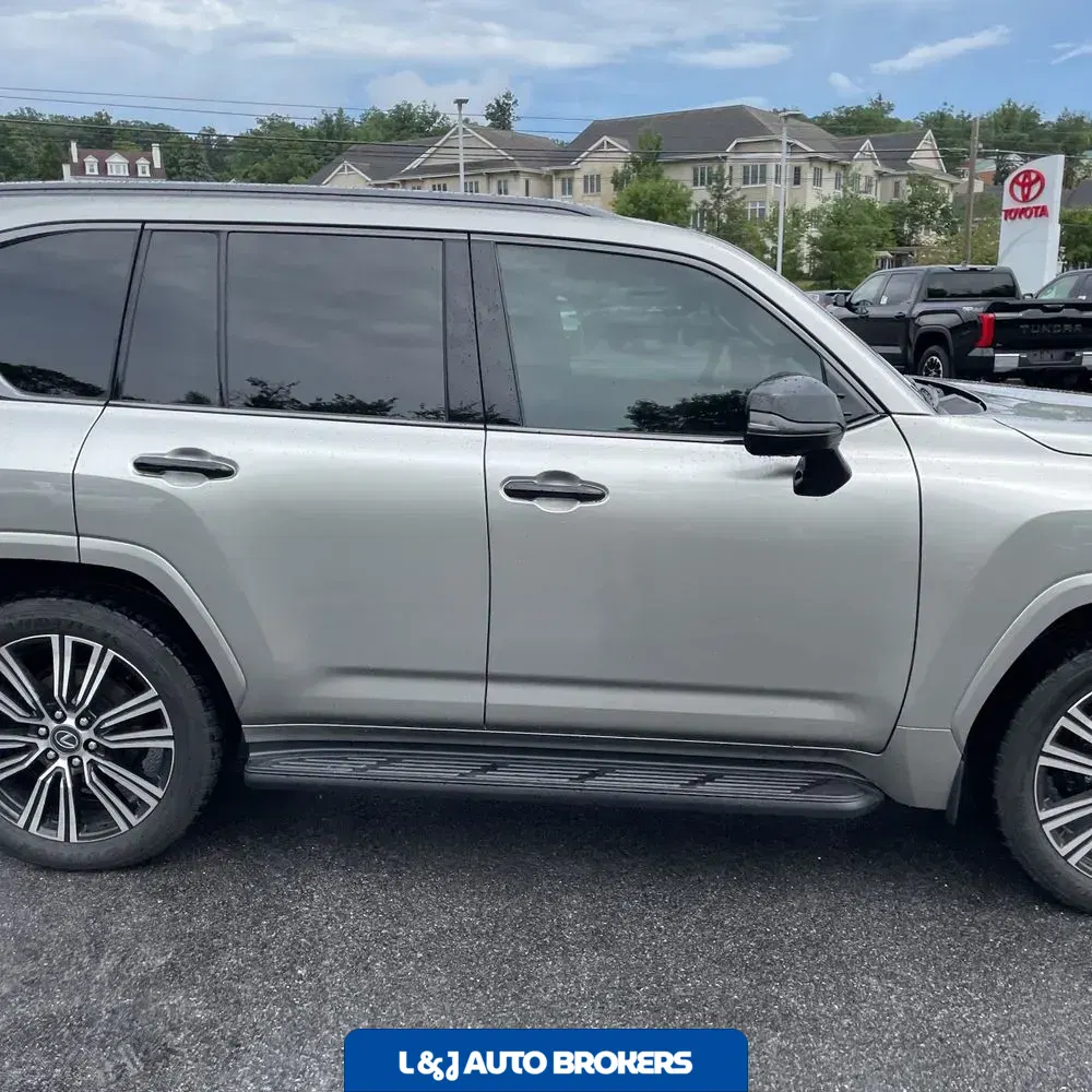 2024 Lexus LX 600 Luxury