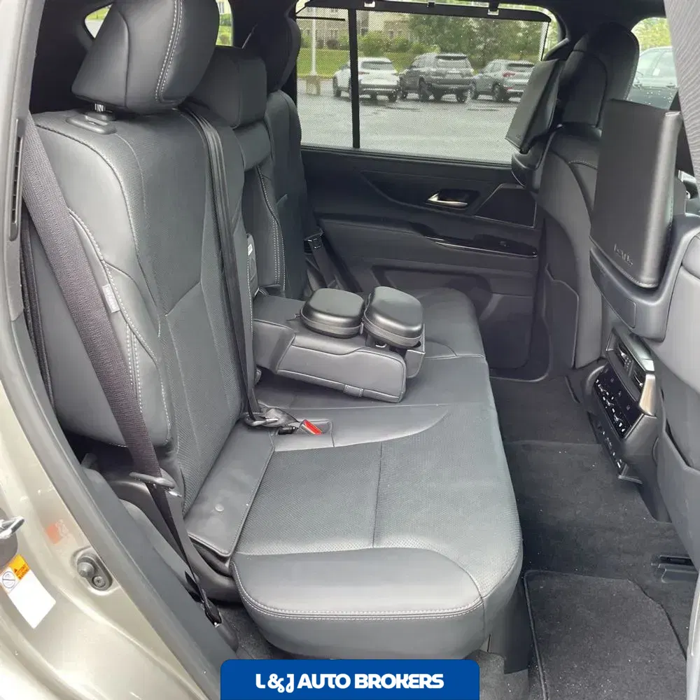 2024 Lexus LX 600 Luxury