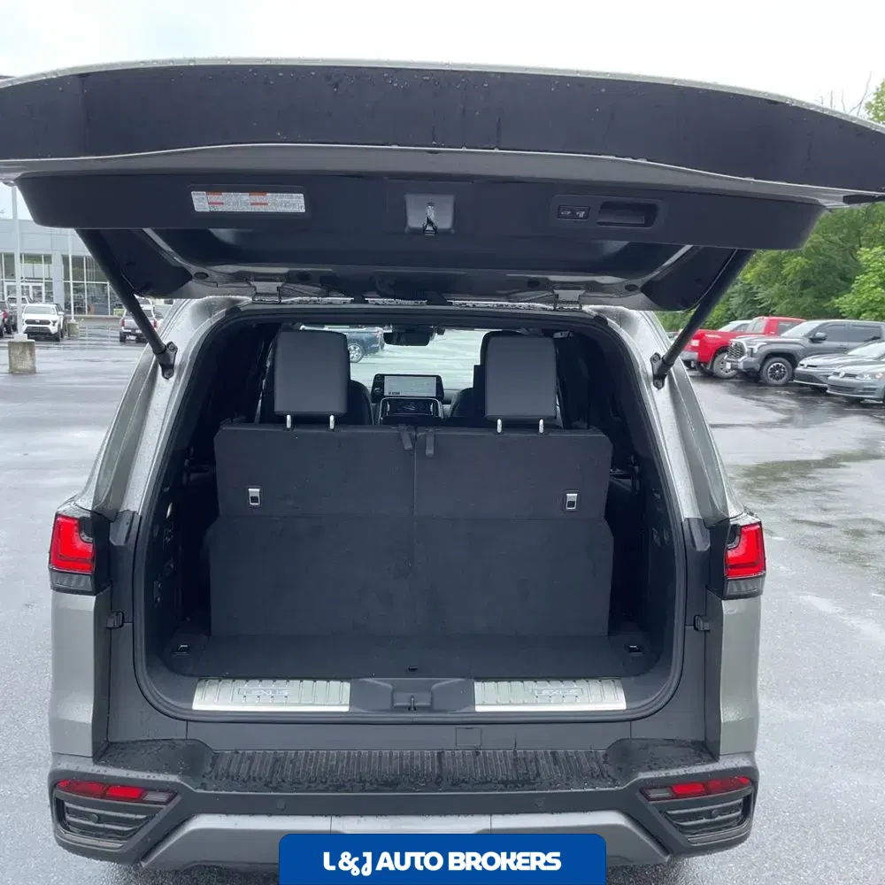 2024 Lexus LX 600 Luxury