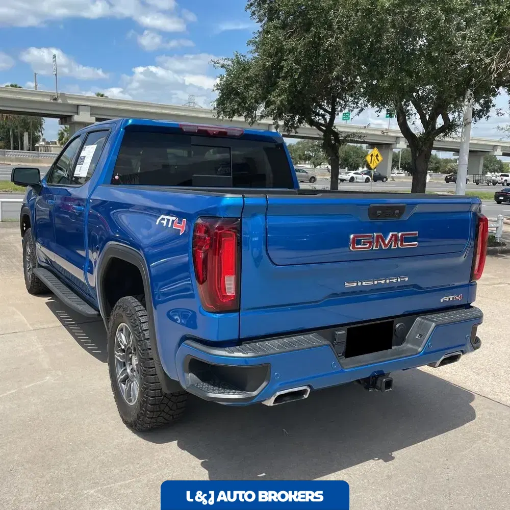 2024 GMC Sierra 1500 AT4