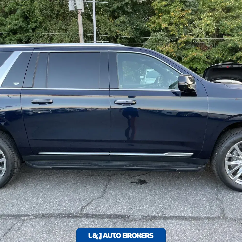 2024 Cadillac Escalade ESV Premium Luxury