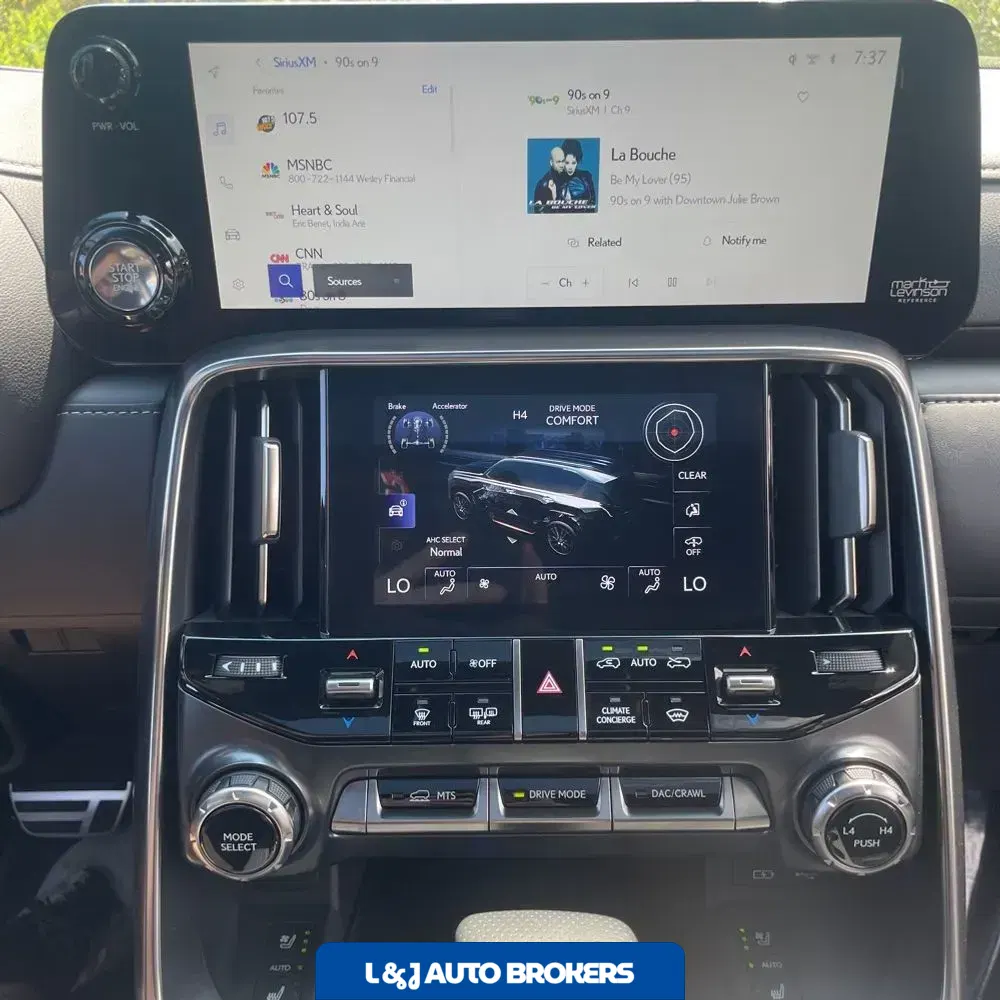 2024 Lexus LX 600 F SPORT Handling