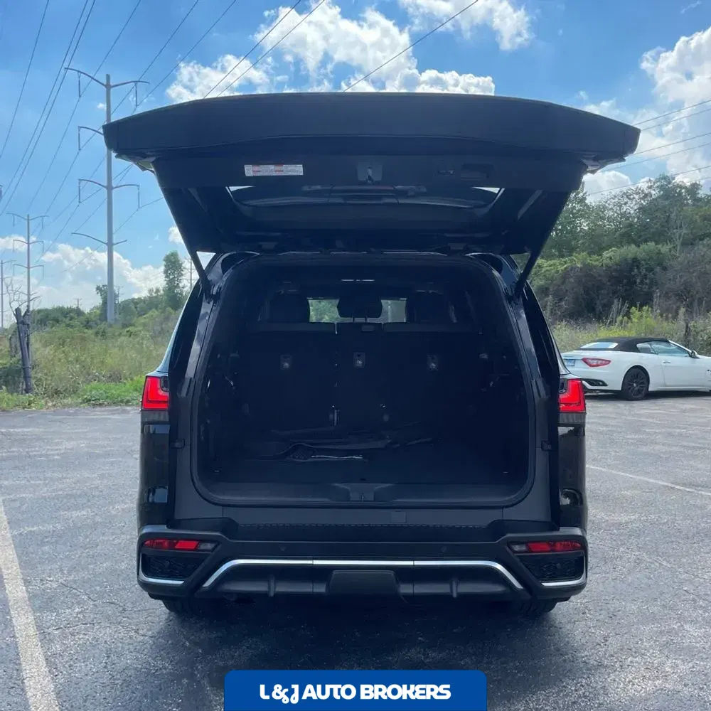 2024 Lexus LX 600 F SPORT Handling