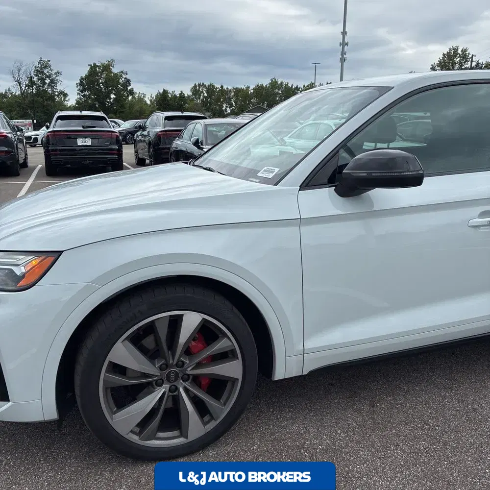 2024 Audi SQ5 Premium Plus