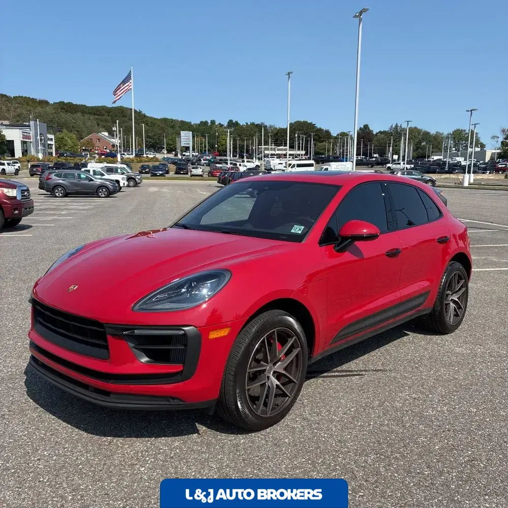 2022 Porsche Macan S