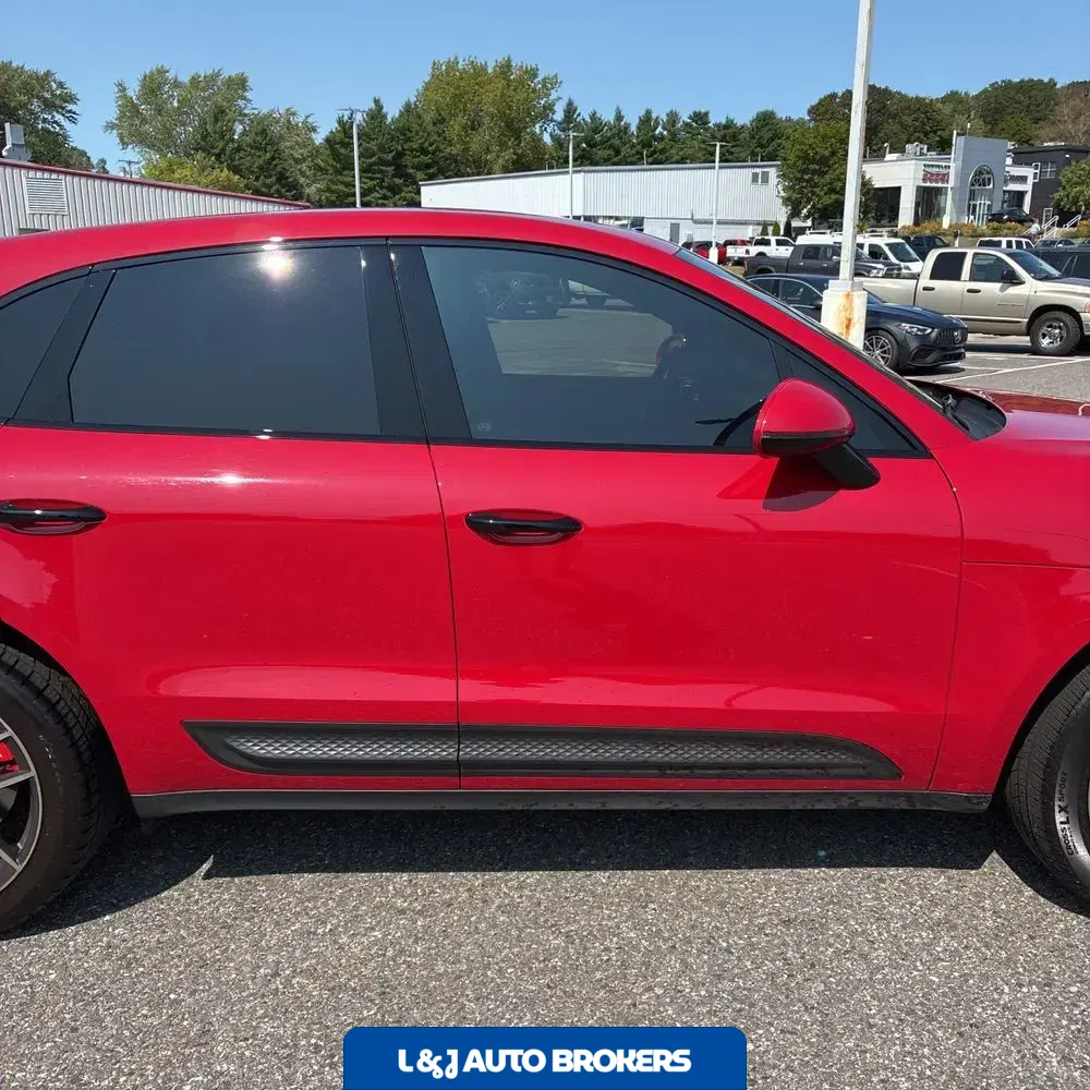 2022 Porsche Macan S