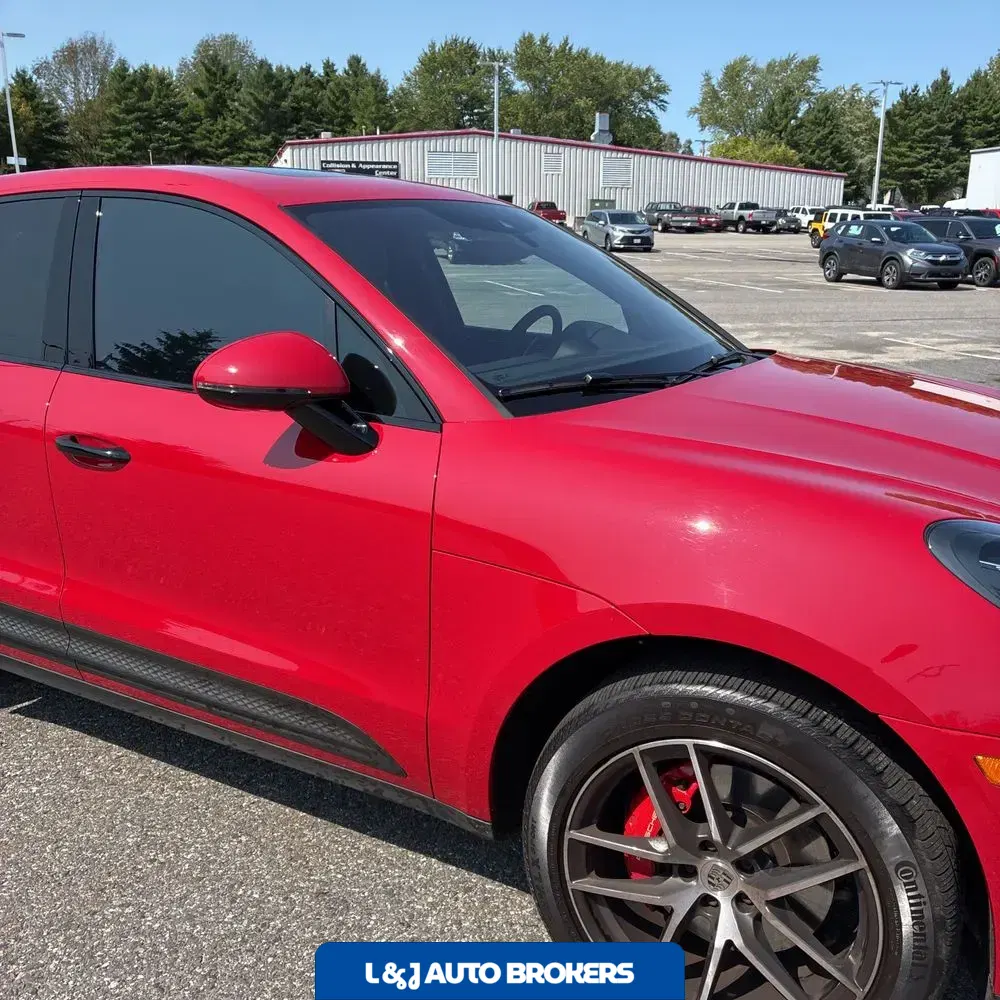 2022 Porsche Macan S
